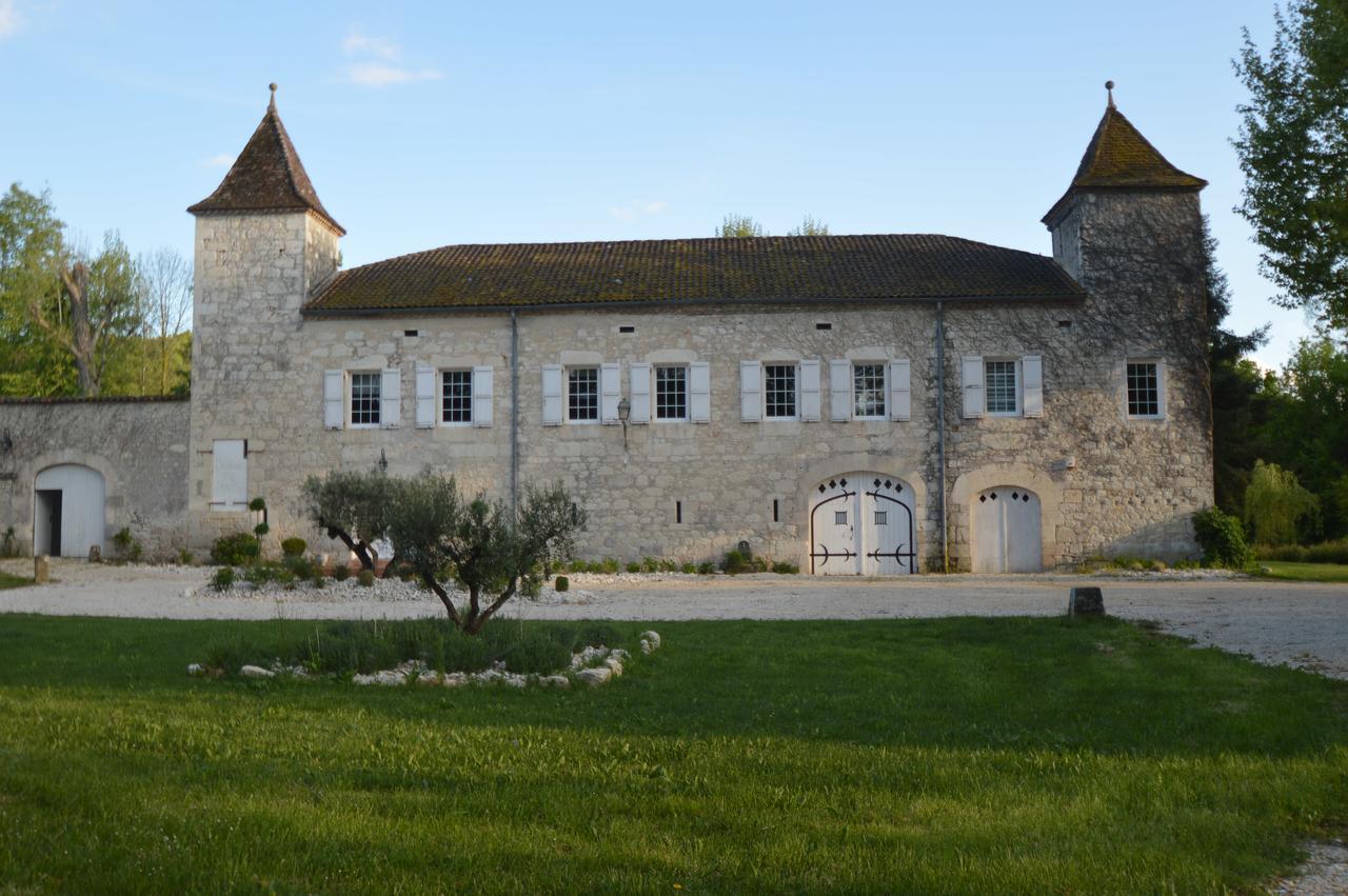 Hotel Moulin De Jouenery Et Spa à Brassac  Extérieur photo